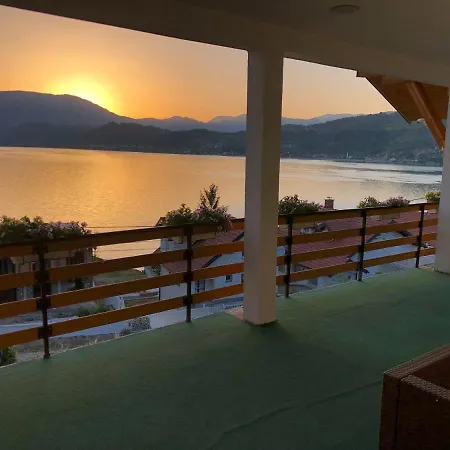 Villa Rnd Vila